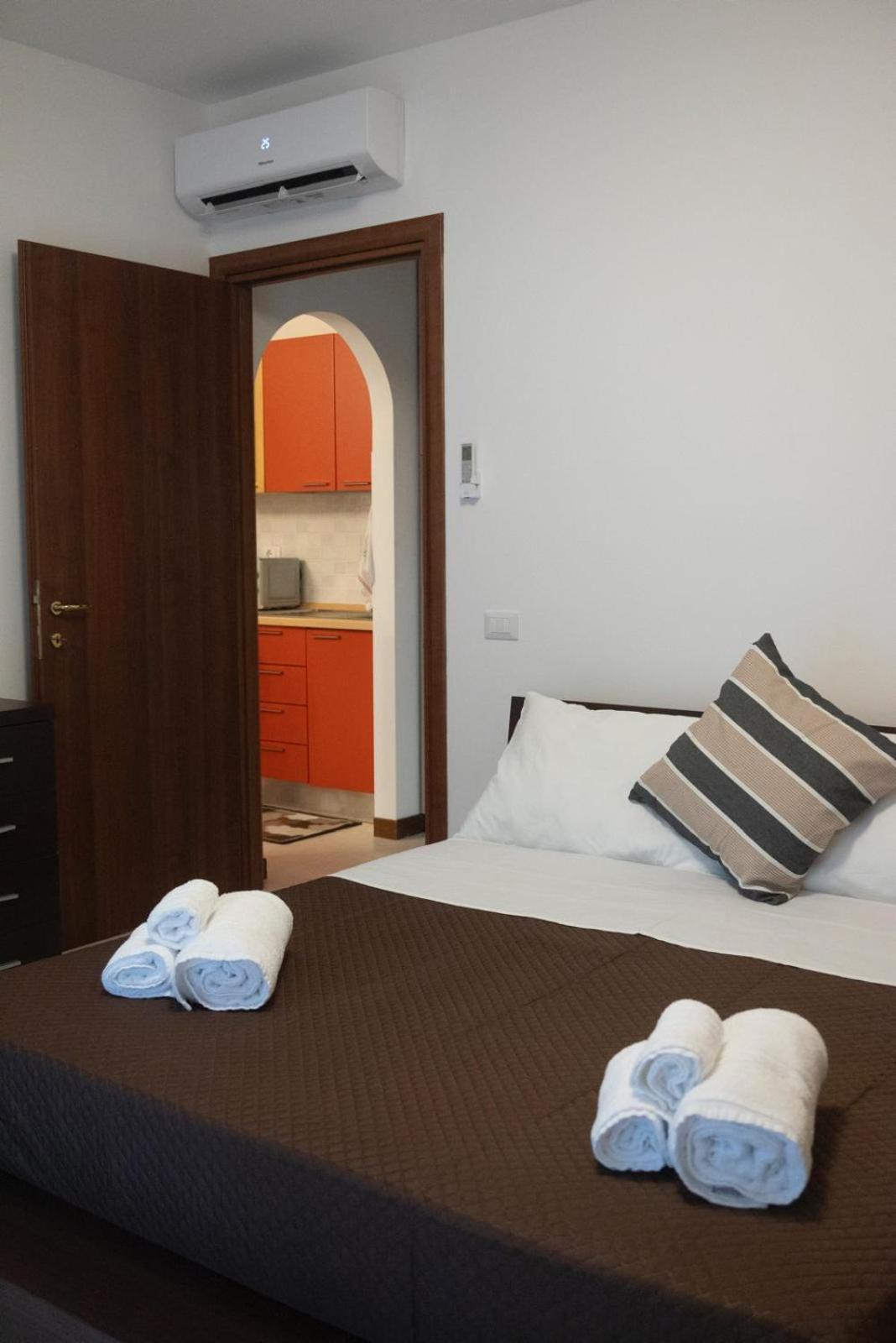 לטינה Bl Apartment מראה חיצוני תמונה